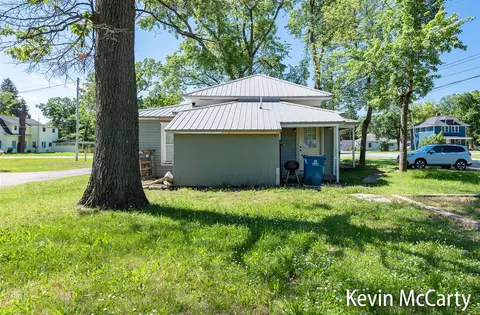 410 Seventh, Baldwin, MI 49304 photo 9