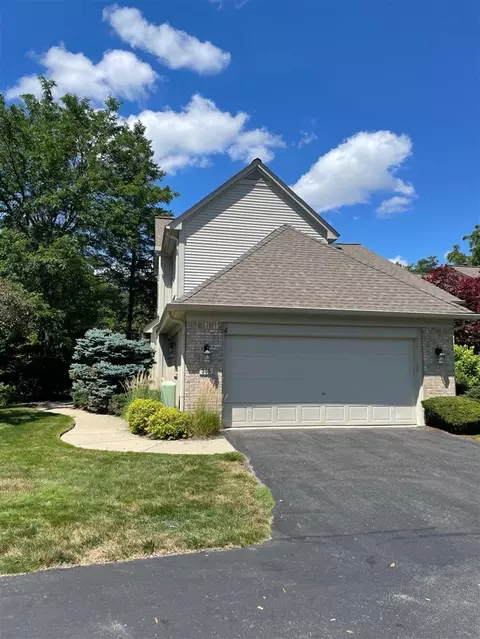 305 Saint Lawrence #51, Northville, MI 48168