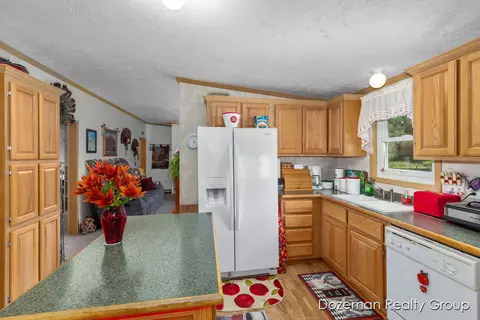 Kitchen - 4584 E Valeries, Newaygo, MI 49337 photo 1 of 2