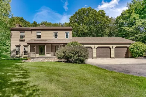 235 Indian Hls, Hastings, MI 49058