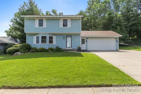 4946 Breckenridge, Grand Rapids, MI 49525