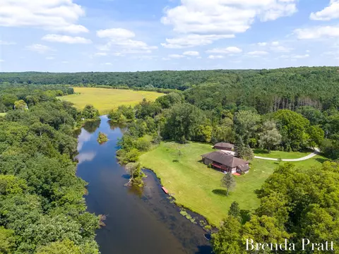 985 N Washington, Lowell, MI 49331
