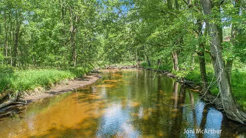 3610 Johnson, Greenville, MI 48838