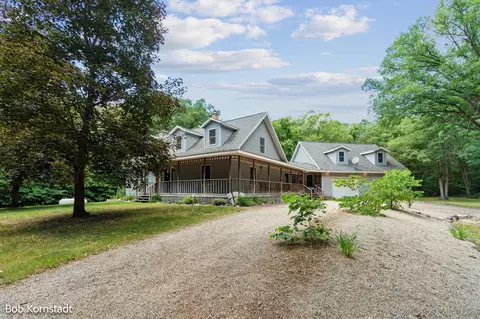2475 140th, Dorr, MI 49323
