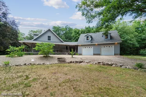 2475 140th, Dorr, MI 49323 photo 4