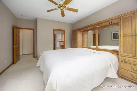 Bedroom - 1274 Dogwood Mdws, Ada, MI 49301 photo 2 of 4