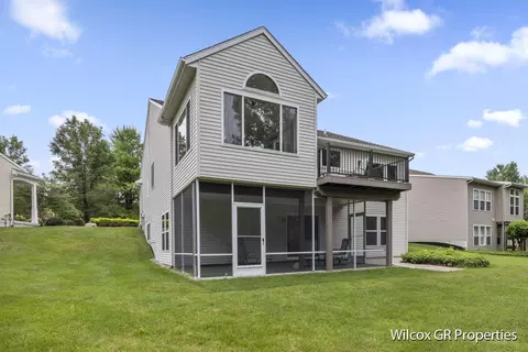 Exterior - 1274 Dogwood Mdws, Ada, MI 49301 photo 10 of 19