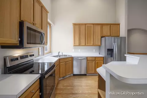 Kitchen - 1274 Dogwood Mdws, Ada, MI 49301 photo 1 of 4