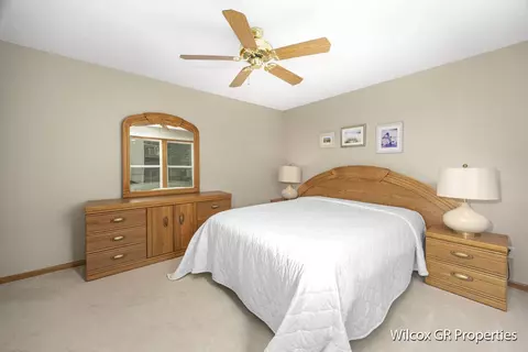 Bedroom - 1274 Dogwood Mdws, Ada, MI 49301 photo 3 of 4