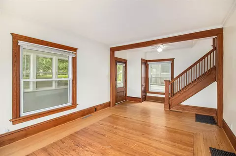 107 Edgewood, Jackson, MI 49201 photo 4