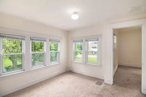 107 Edgewood, Jackson, MI 49201 photo 12