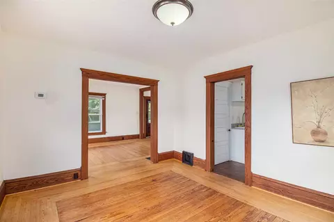 107 Edgewood, Jackson, MI 49201 photo 6