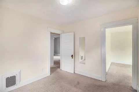 107 Edgewood, Jackson, MI 49201 photo 10