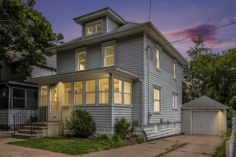 107 Edgewood, Jackson, MI 49201