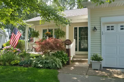 15174 Bayou Pointe #6, Grand Haven, MI 49417