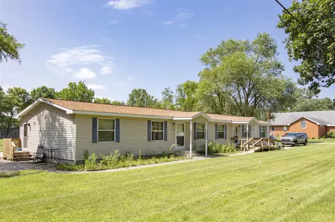 2006 E Bertrand, Niles, MI 49120