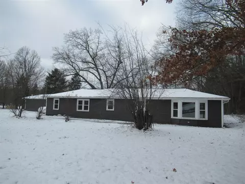 11160 Moscow, Jonesville, MI 49250