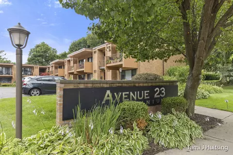 23 College # 11, Grand Rapids, MI 49503