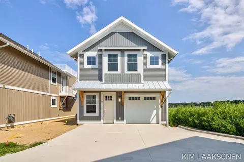 70 Swing Brg #7, Douglas, MI 49406