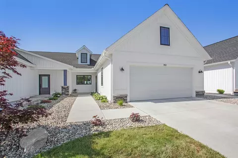 852 Harper Woods, Byron Center, MI 49315