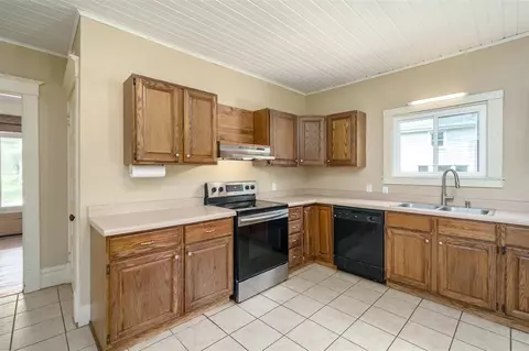 615 N Main, Three Rivers, MI 49093 photo 13