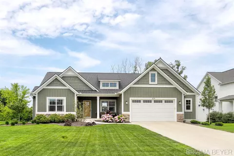 4728 W W Lk, Holland, MI 49423