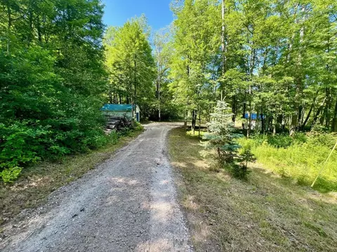 12590 Us 10, Evart, MI 49631