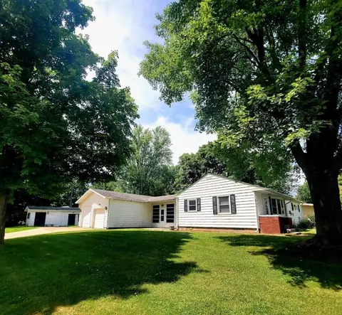 705 Illinois, Fremont, MI 49412