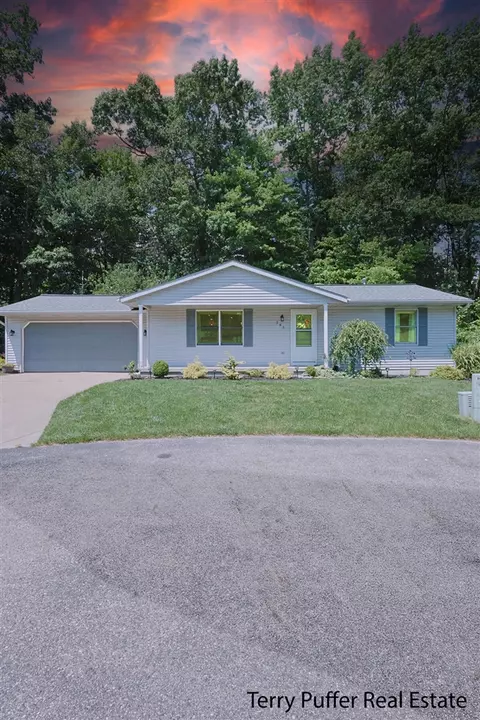 285 Chasseral, Comstock Park, MI 49321