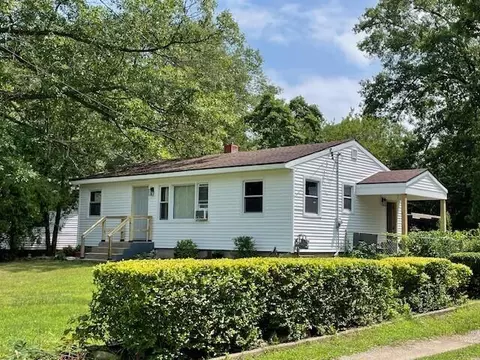 3939 E Laketon, Muskegon, MI 49442