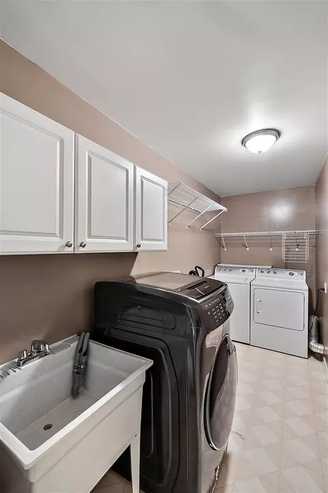 2468 Amber, Canton, MI 48188 photo 22
