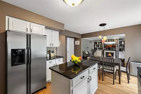 2468 Amber, Canton, MI 48188 photo 2