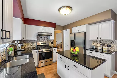 2468 Amber, Canton, MI 48188 photo 31