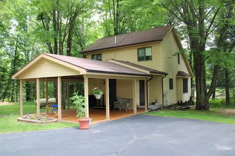 7227 Greenwood Rd, Gladwin, MI 48624