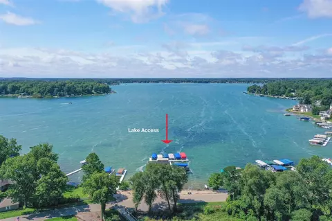 6 Catamaran, Cassopolis, MI 49031 photo 9