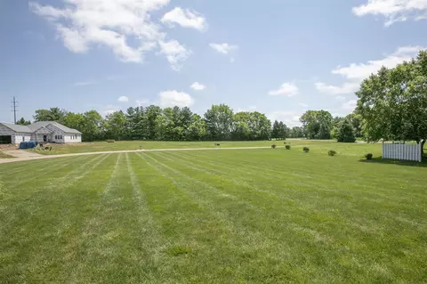 6 Catamaran, Cassopolis, MI 49031 photo 2