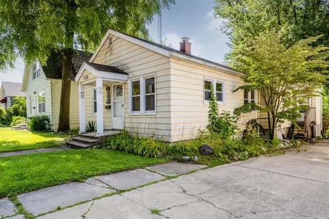 1308 Wolcott, Saint Joseph, MI 49085