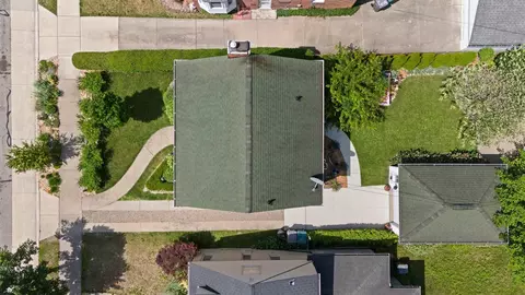 210 Devonshire, Dearborn, MI 48124 photo 30