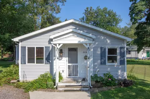 24300 Sassafras, Edwardsburg, MI 49112