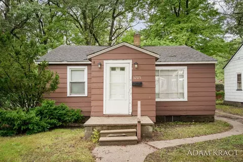 3205 9th, Muskegon, MI 49444