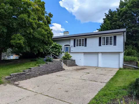 7017 Green Frst, Portage, MI 49024