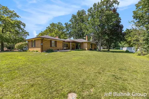 1060 Kinney, Grand Rapids, MI 49534