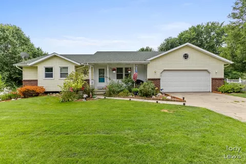 6615 Kingtree, Byron Center, MI 49315