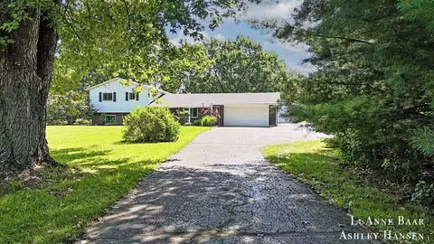7840 Myers Lk, Rockford, MI 49341