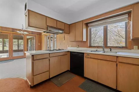 Kitchen - 7346 Evans, Eau Claire, MI 49111 photo 2 of 3