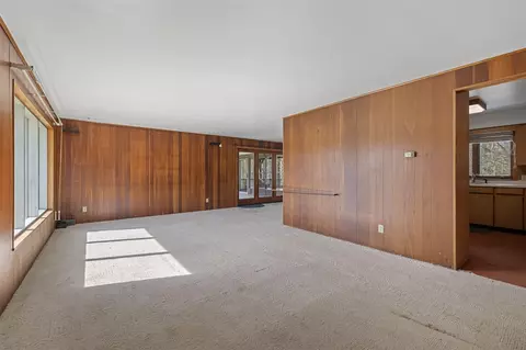 Living - 7346 Evans, Eau Claire, MI 49111 photo 3 of 4