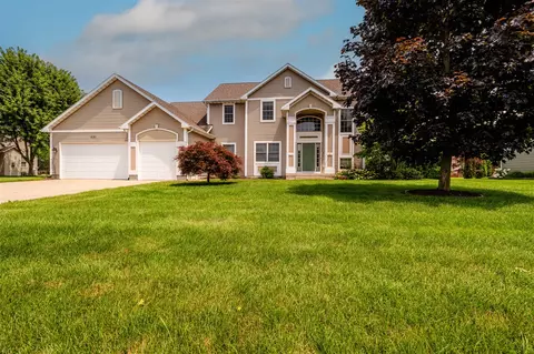 4181 S Royal Curv, Saint Joseph, MI 49085
