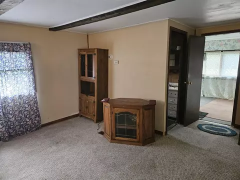 Living - 7970 Sunnydell, Parma, MI 49269 photo 1 of 2