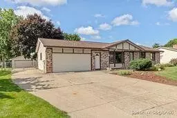 2270 Greendale, Jenison, MI 49428