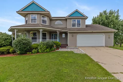 5371 Ticonderoga, Kentwood, MI 49508